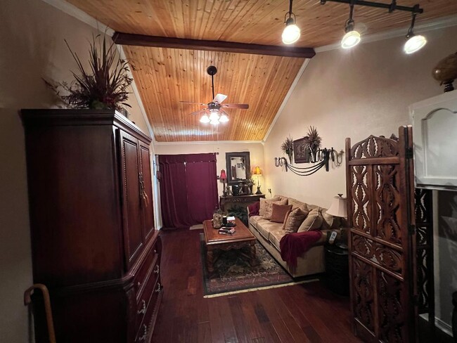 Photo - 112 Willow Branch Dr