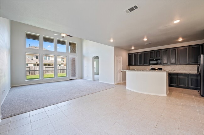 Photo - 632 Kickapoo Ct