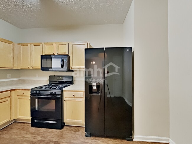 Photo - 507 Pond Lillies Rd