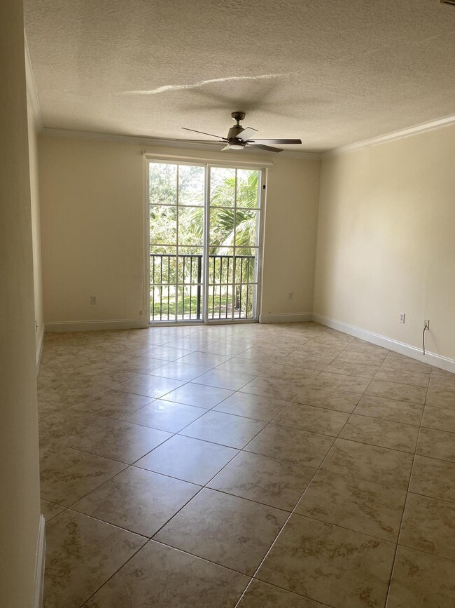 Photo - 580 S Sapodilla Ave Condo Unit 203