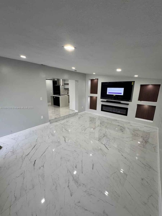 Photo - 4120 SW 31st Dr