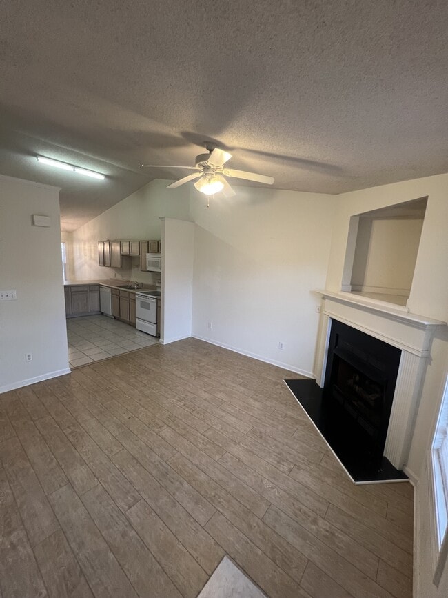 Photo - 2910 Eastridge Ct