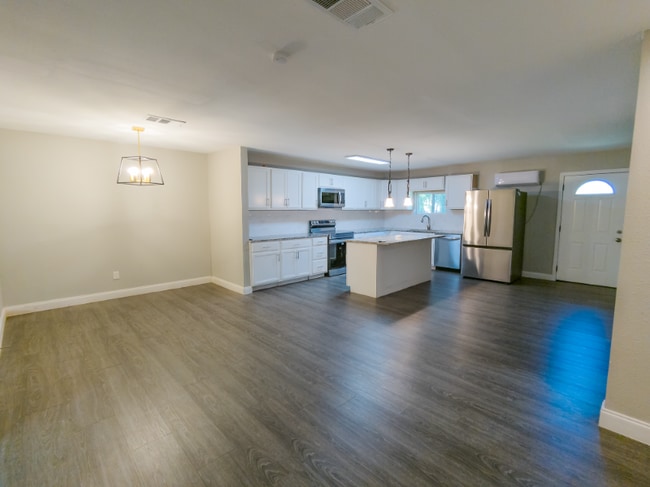 Building Photo - 1222 Peachtree Rd