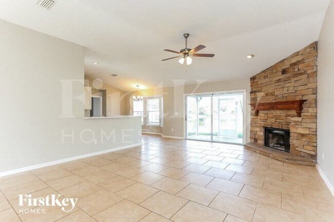 Photo - 247 Ridgewick Dr S