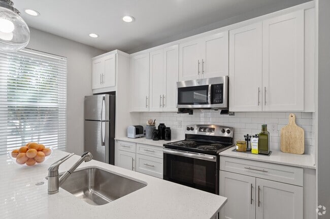 Building Photo - Mirador at Peachtree Rental