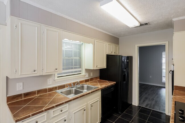 Photo - Gorgeous 3 Bedroom in Brandon, MS