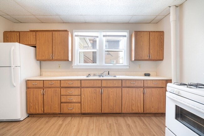 2110 College St Unit 2
