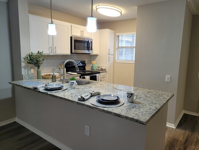 Photo - 1401 W Paces Ferry Rd NW Unidad 1303