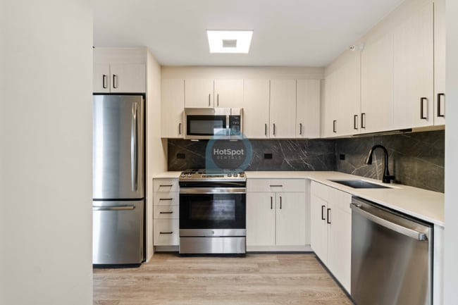 Photo - 1912 W Harrison St