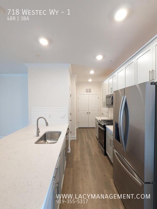 Photo - 718 Westec Wy