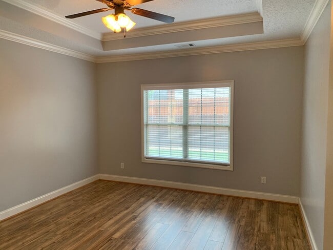 1294 Aubie Dr