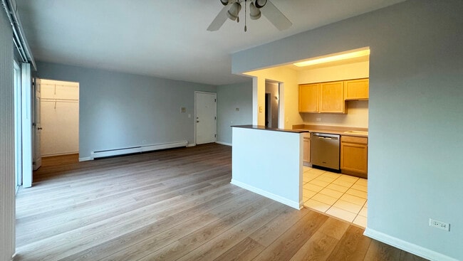 Photo - 995 S Ct of Shorewood Unit 3B