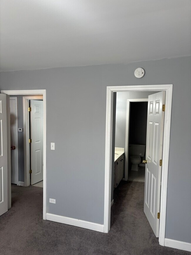 Photo - 787 Wilson Ave Unidad 10