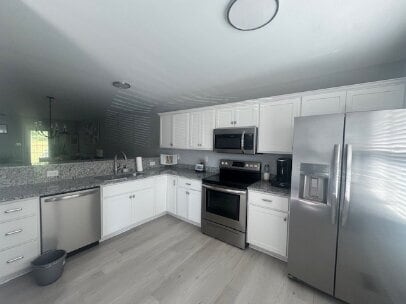 Coming Soon 9/15 – Beautiful 3 Bed, 3 Bath End-Unit Townhome!