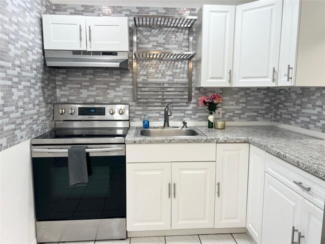 Photo - 6150 NW 62nd St Unit 106