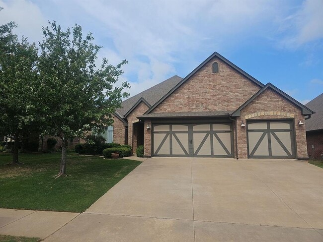 Building Photo - 3317 Lakeshire Ridge Way