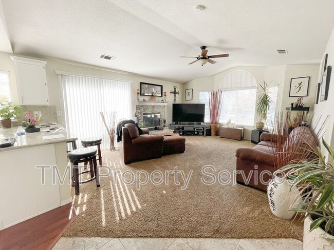 Photo - 9424 Blackswain Pl