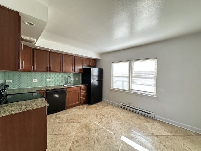 Photo - 7630.5 N Milwaukee Ave Unit B4