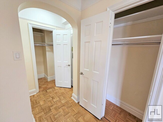 Sunlit 8th-Floor Studio with Two Large Closets in the West Village