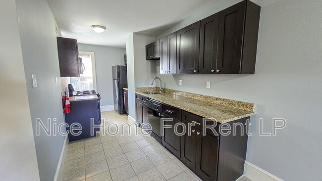 Photo - 64 Simpson Ave