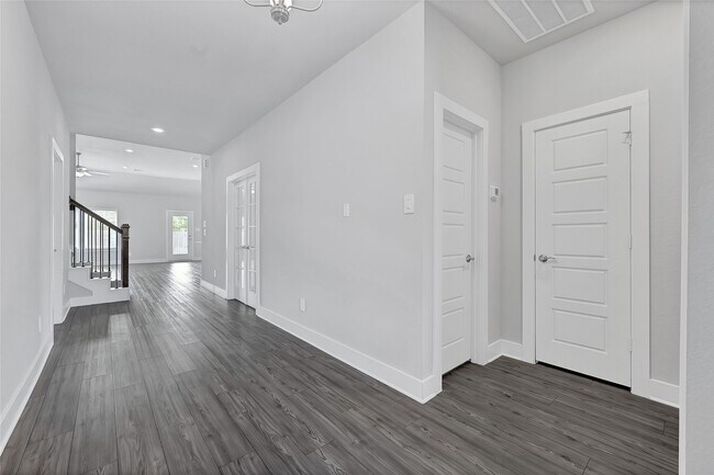 Photo - 10329 S Goshawk Trl