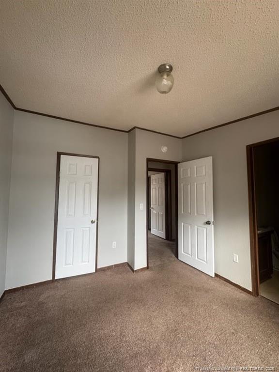 Photo - 142 Oak St