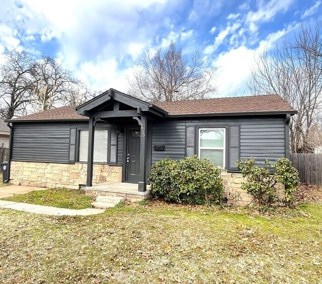 Building Photo - Cute 2 Bed 1.5 Bath in Bethany