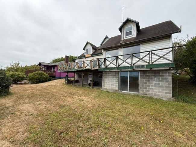Building Photo - 1524 Sheridan Ave Unit 1