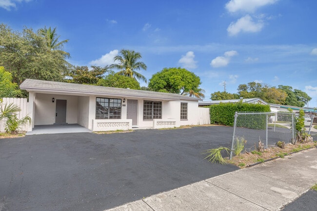 Building Photo - 3391 NW 18th Pl