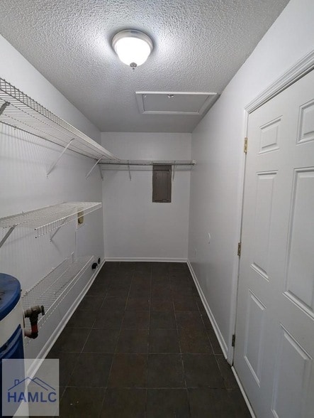 Photo - 468 Elm St