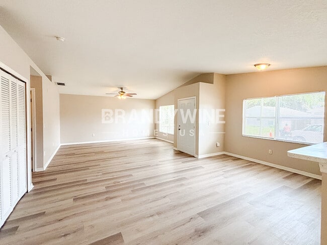 Photo - 4021 E Louisiana Ave