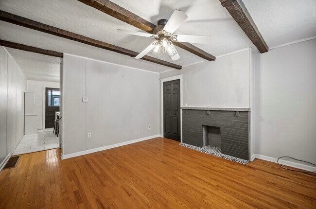 Photo - 4829 Hatfield St