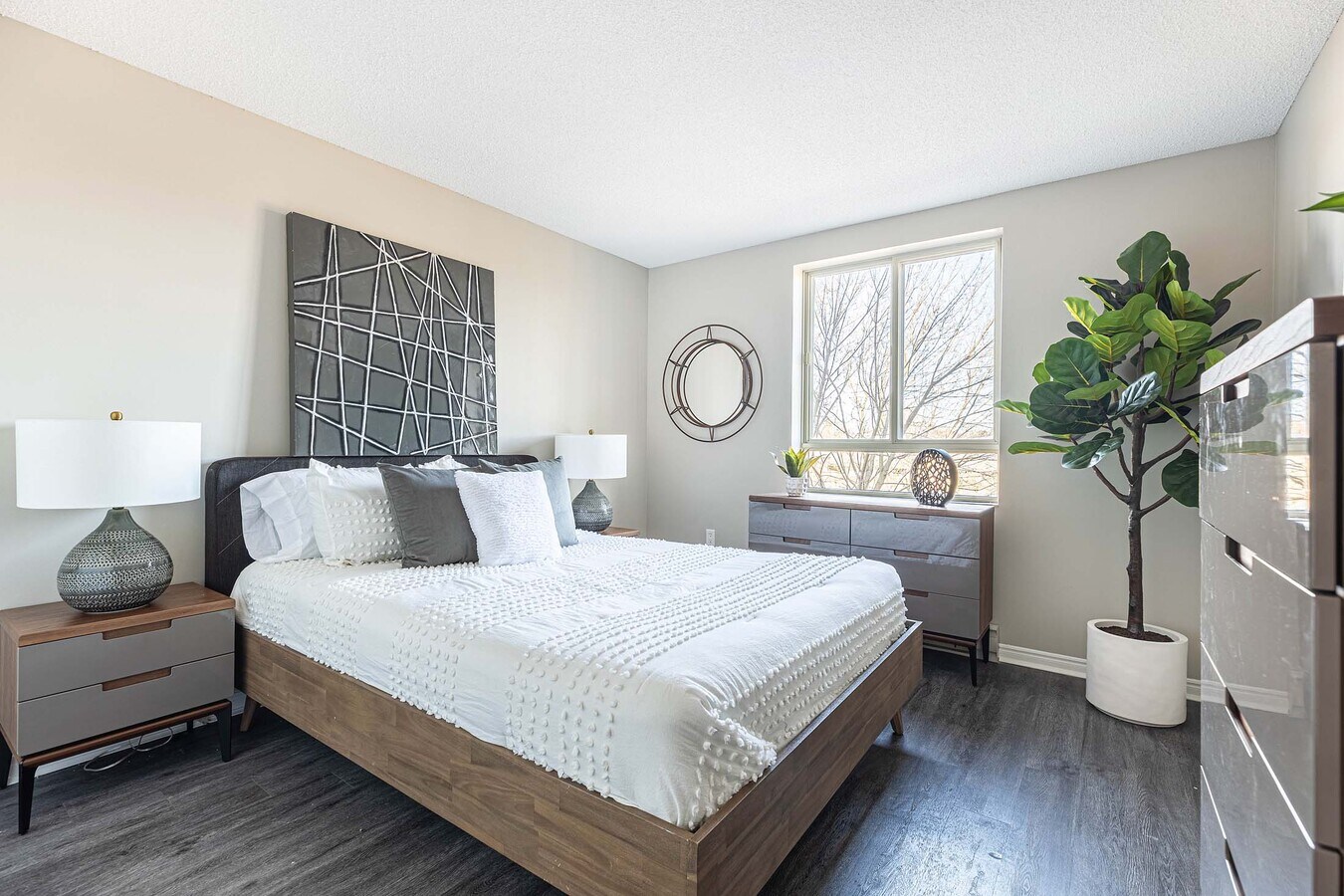 Photo - Woodbury Towers