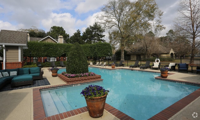 Pool - Maison Bocage Apartments