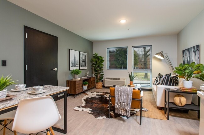 Photo - Vassar Flats