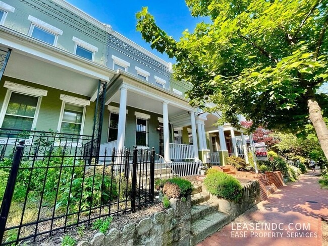 Photo - 20 Randolph Pl NW House