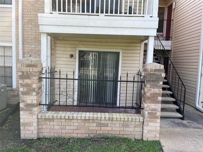 Building Photo - 2750 Holly Hall St Unit 117