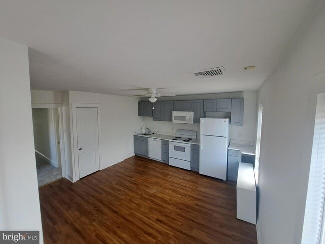 Photo - 129 Bellevue Ave