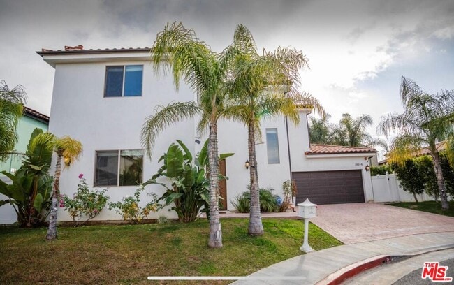 Photo - 19246 Liam Ln