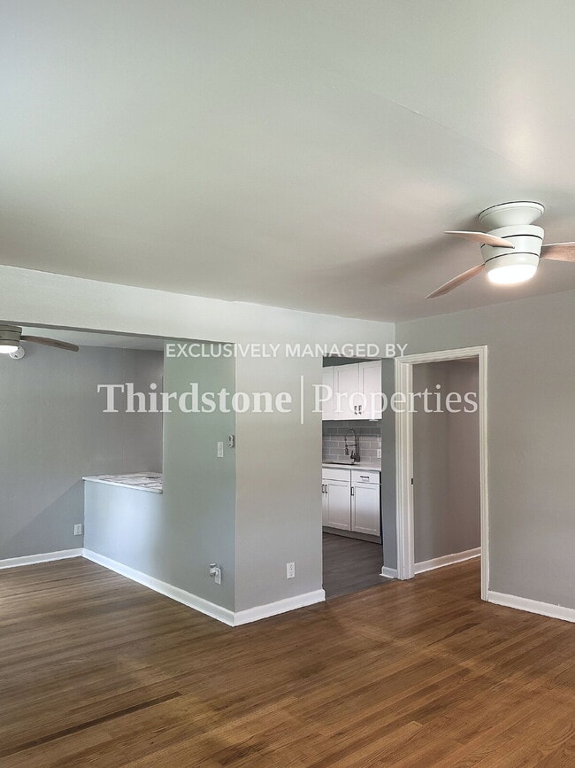 Photo - 1120 Skye Dr E