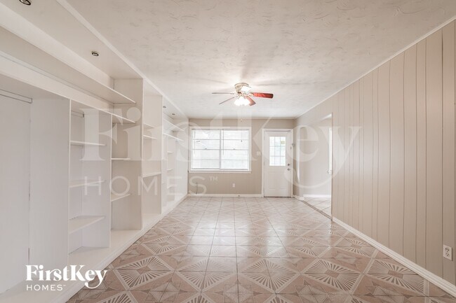 Photo - 4610 Anice St