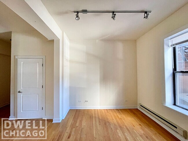 Photo - 4750 N Sheridan Rd Unidad 1