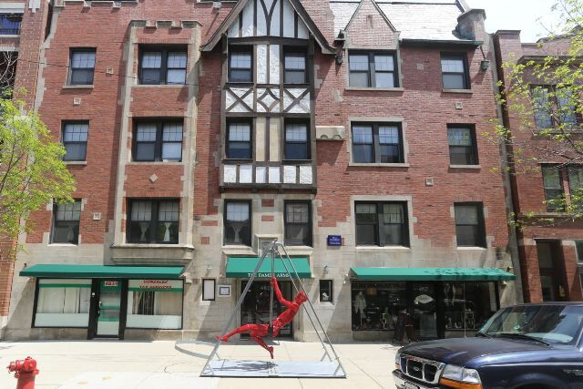 Building Photo - 4834 N Damen Ave