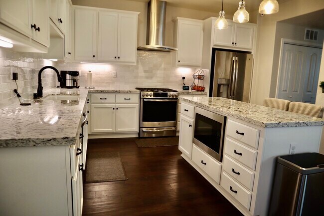 Photo - 3281 Crocker Dr