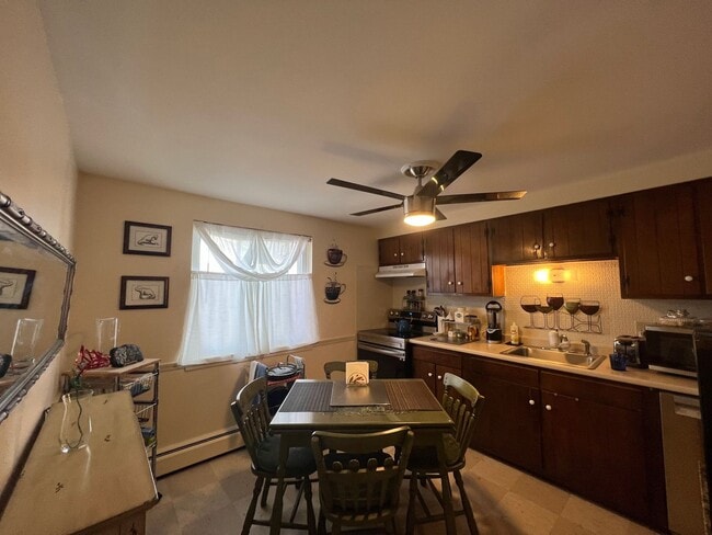 Photo - Lancer Court Apartments