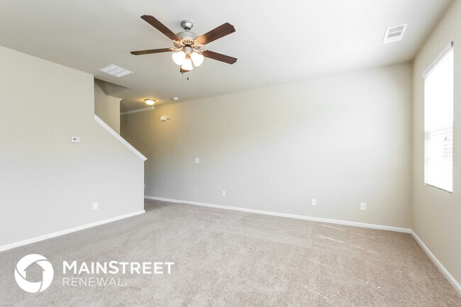 Photo - 107 Bradford Ct