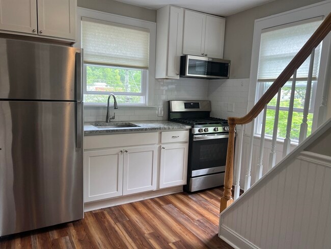 Photo - 80 3rd Ave Unidad 2 Rental