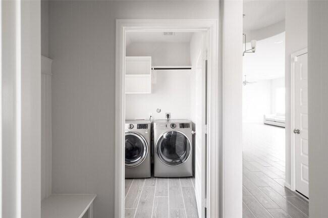 Photo - 10402 Cecilia Star Ln