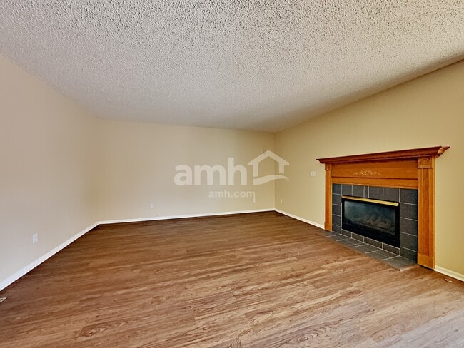 Photo - 13373 Mariposa Ct