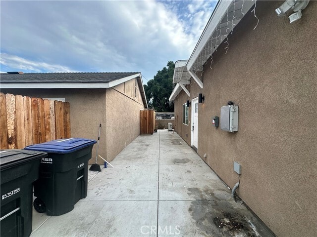 Photo - 10893 Date St